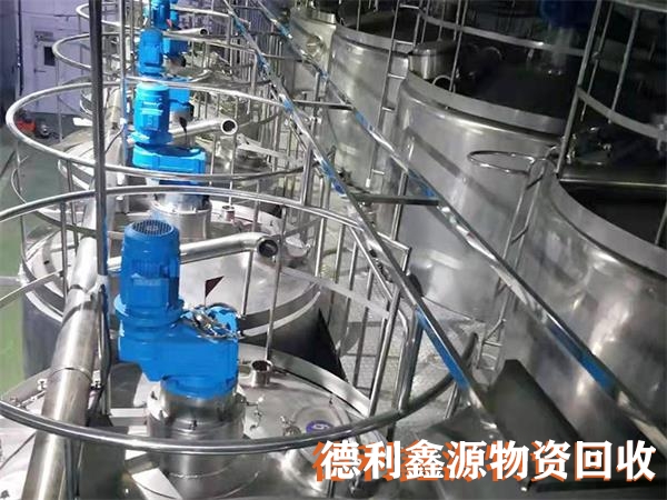 房山飲料設(shè)備回收專業(yè)拆除隊(duì)伍